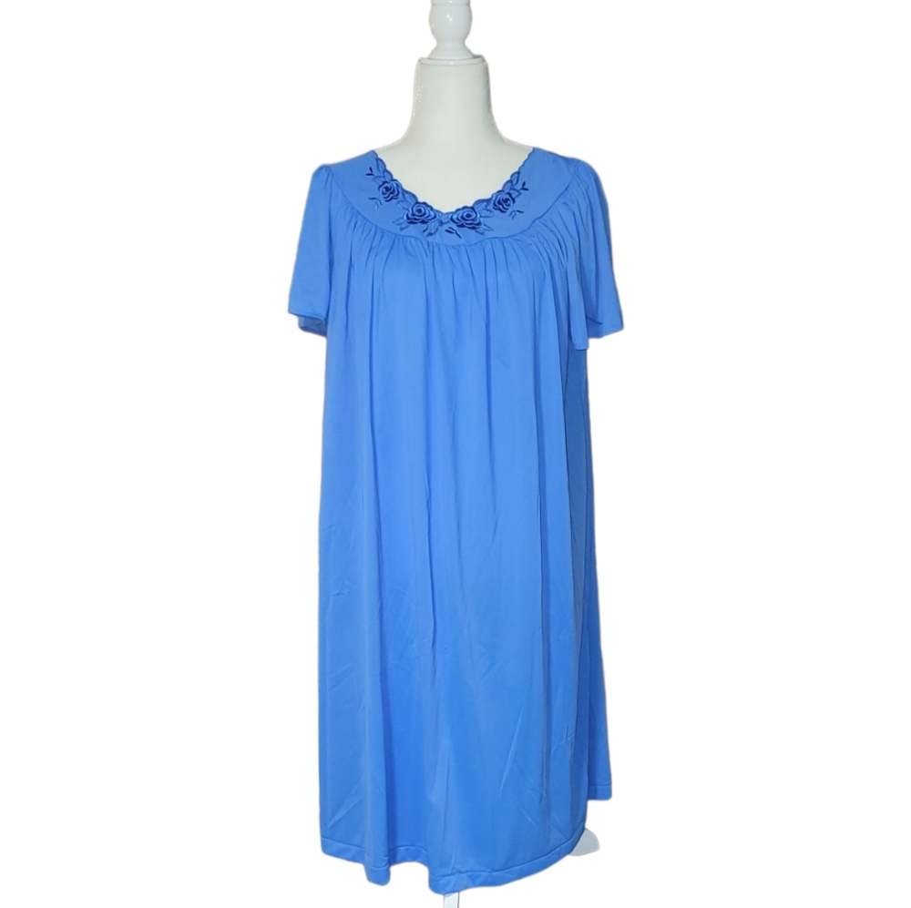 Vintage Shawdowline blue nightgown